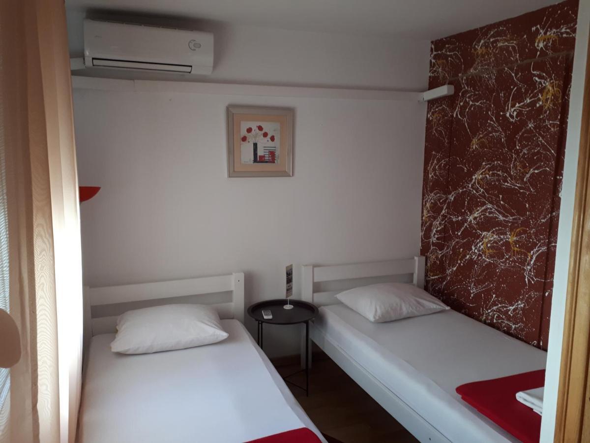 Hostel Miran Μόσταρ Εξωτερικό φωτογραφία